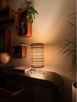 Mid-Century Modern Woven Tripod Table Lamp - Boho/Atomic Style