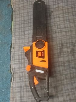 Brand new electric chainsaw
