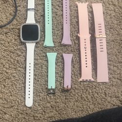 Fitbit Versa 2 Smartwatch