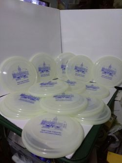 30 FRISBEE'S GLOW N DARK ST. LOUIS UNIVERSITY READ DETAILS