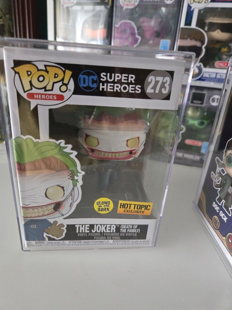 Funko Pop Joker Hot Topic Exclusive