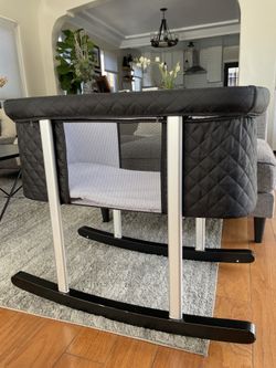 Green Frog Baby Bassinet