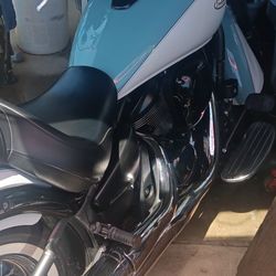 Kawasaki Vulcan Classic 