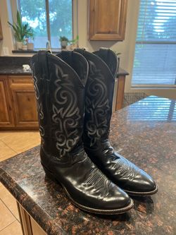 Justin cowboy boots