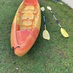 Perception Rambler 13.5 tandem Fishing Kayak With Paddles