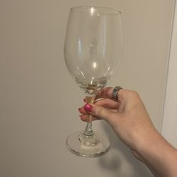 Wine glasses 