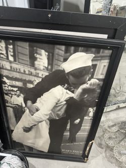 Wars End Kiss Portrait Black And White Picture
