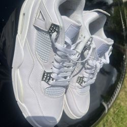 Pure Whites Jordan 4s S12