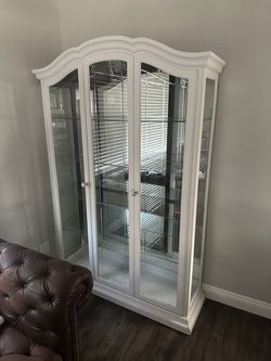 Display Hutch
