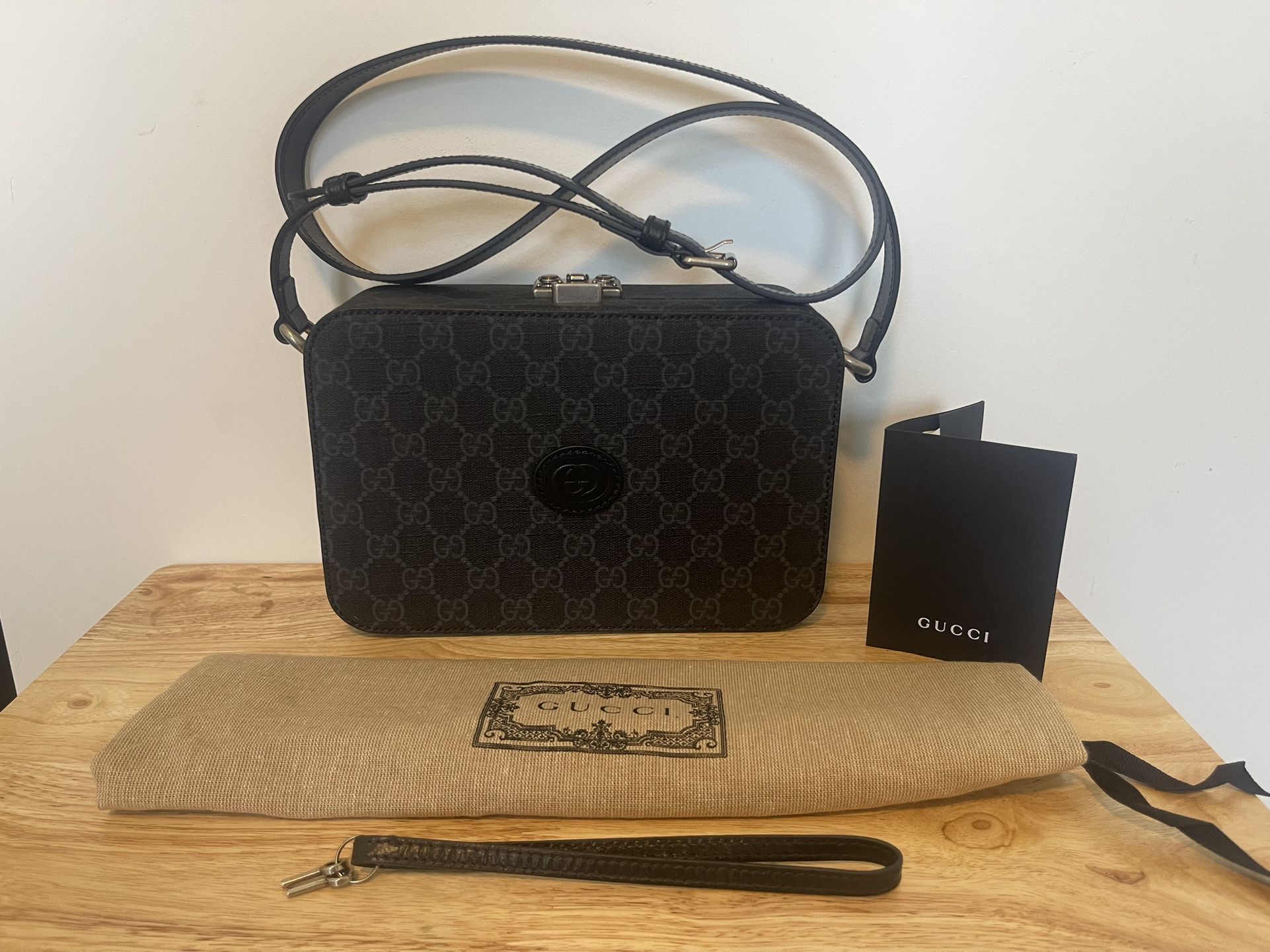 GUCCI GG Supreme Hard Leather Cross Body