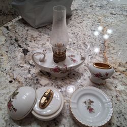 Vintage Rose Pattern Set Collectibles