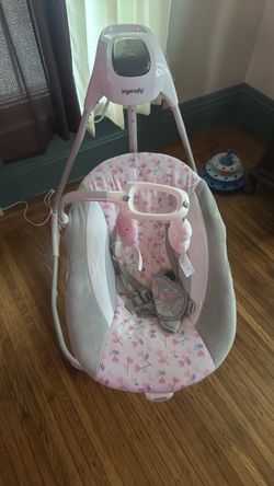 Baby swing slightly used