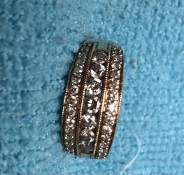 Gold Ring 14 K With Diamonds .