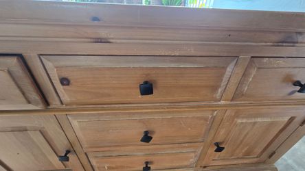Real wood kitchen cabinet