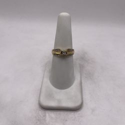 10kt Gold Diamond Engagement Style Ring 