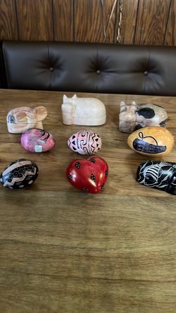 Collection Stone Figurines