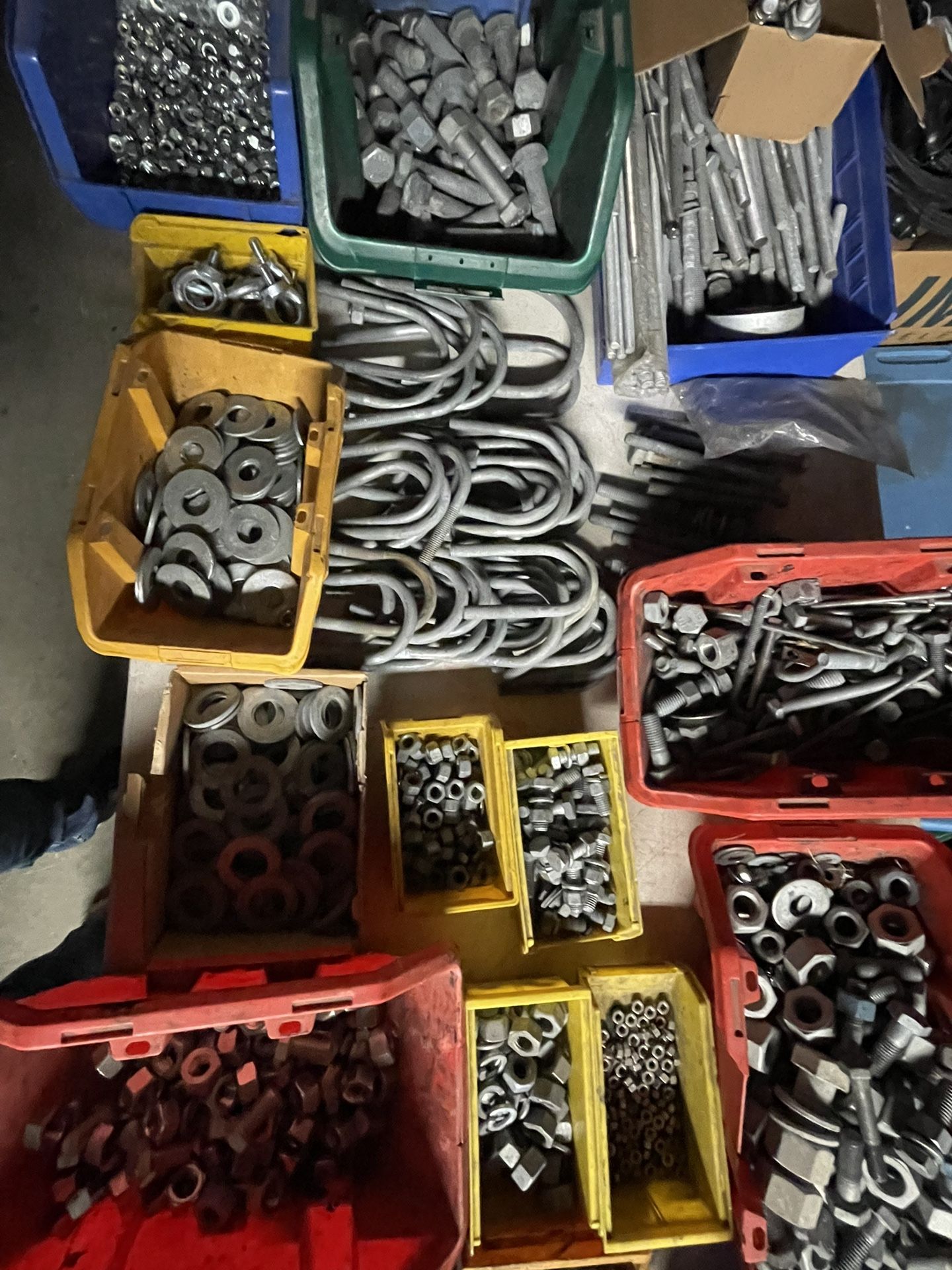 Want It Gone! $100 HUGE LOT OF HARDWARE!! One low Price!