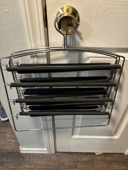 5 Space Saving Pant Hangers