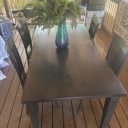 Dining table 