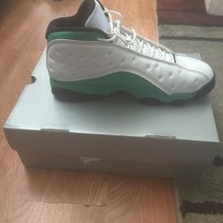 Jordan 13 Retro Lucky Green 