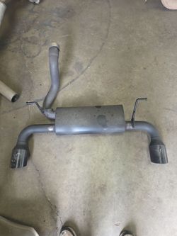 2023 Jeep Wrangler Muffler