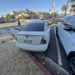 nissan altima low miles