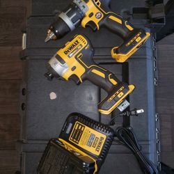 DEWALT20-Volt MAX XR Cordless Brushless Hammer Drill/Impact Combo Kit (2-Tool) with (1) 4.0Ah Battery +++DEWALT BOX