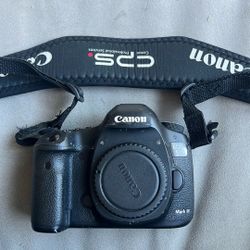 Canon EOS 5D -Mark 3 Camera Body