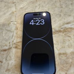 iPhone 14 Pro 128gb Unlocked + Case + New Screen Protector 