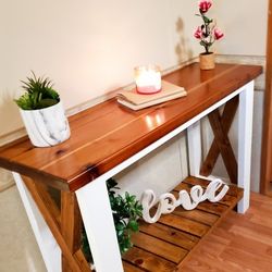 Beautiful farmhouse style entry /console table.