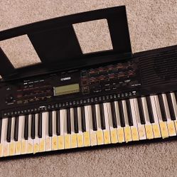 Yamaha PSR-E273 61-Key Digital Portable Keyboard (No Power Adapter)