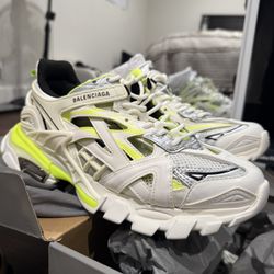 BALENCIAGA SNEAKERS