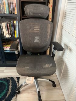 Ergonomic office chair