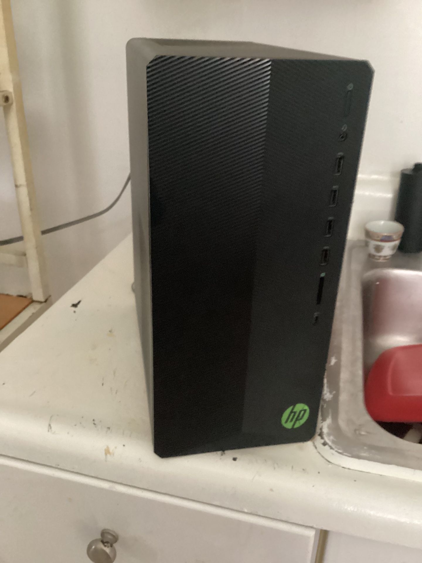 HP Gaming Desktop – Gaming Ready – No Wires – $80 – Norristown