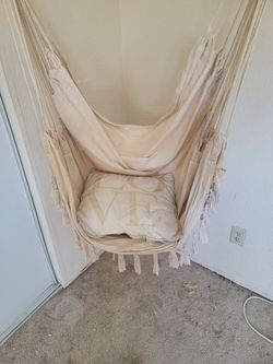 Hanging chair