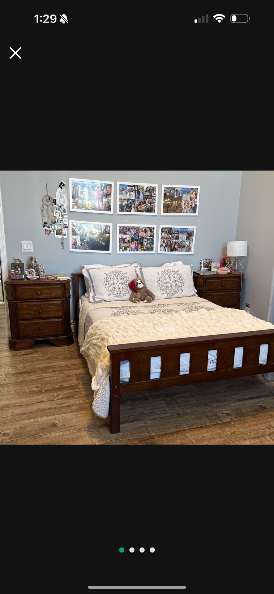 Bedroom Set / Full Size Bed / 2 Nightstands And A Vanity Mirror 