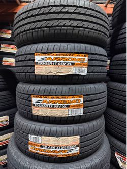 🚘🚨Vendo set de llantas 205 55 17 arroyo tires