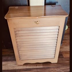 Vintage Hamper (wood)