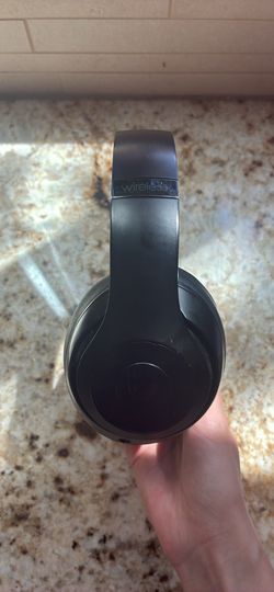 Beats wireless headphones
