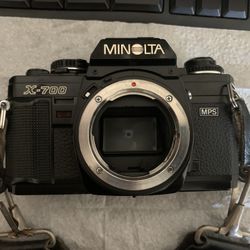 Minolta Camera X700