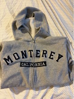 Monterey zip up