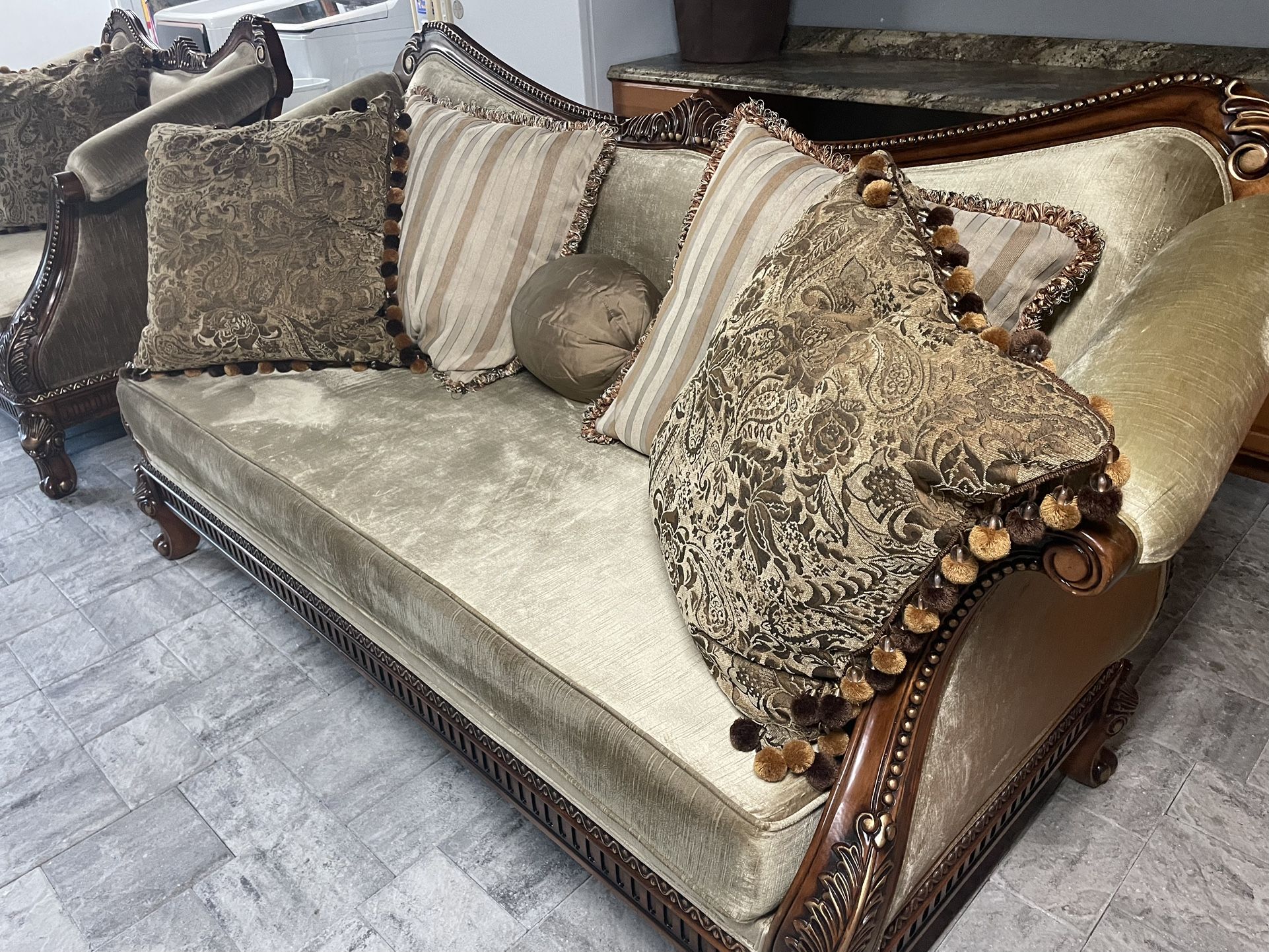 Orleans International Couch Set From Hudson’s