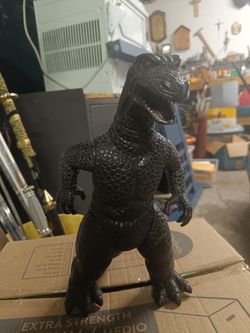 Vintage 1980s Godzilla Figure (Dor Mei 14")