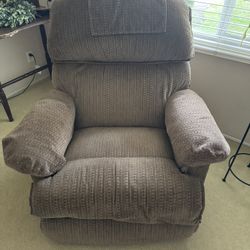 Set Of 2 LaZBoy Recliners
