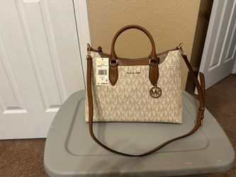 Michael Kors Handbag/Satchel(Brand New)