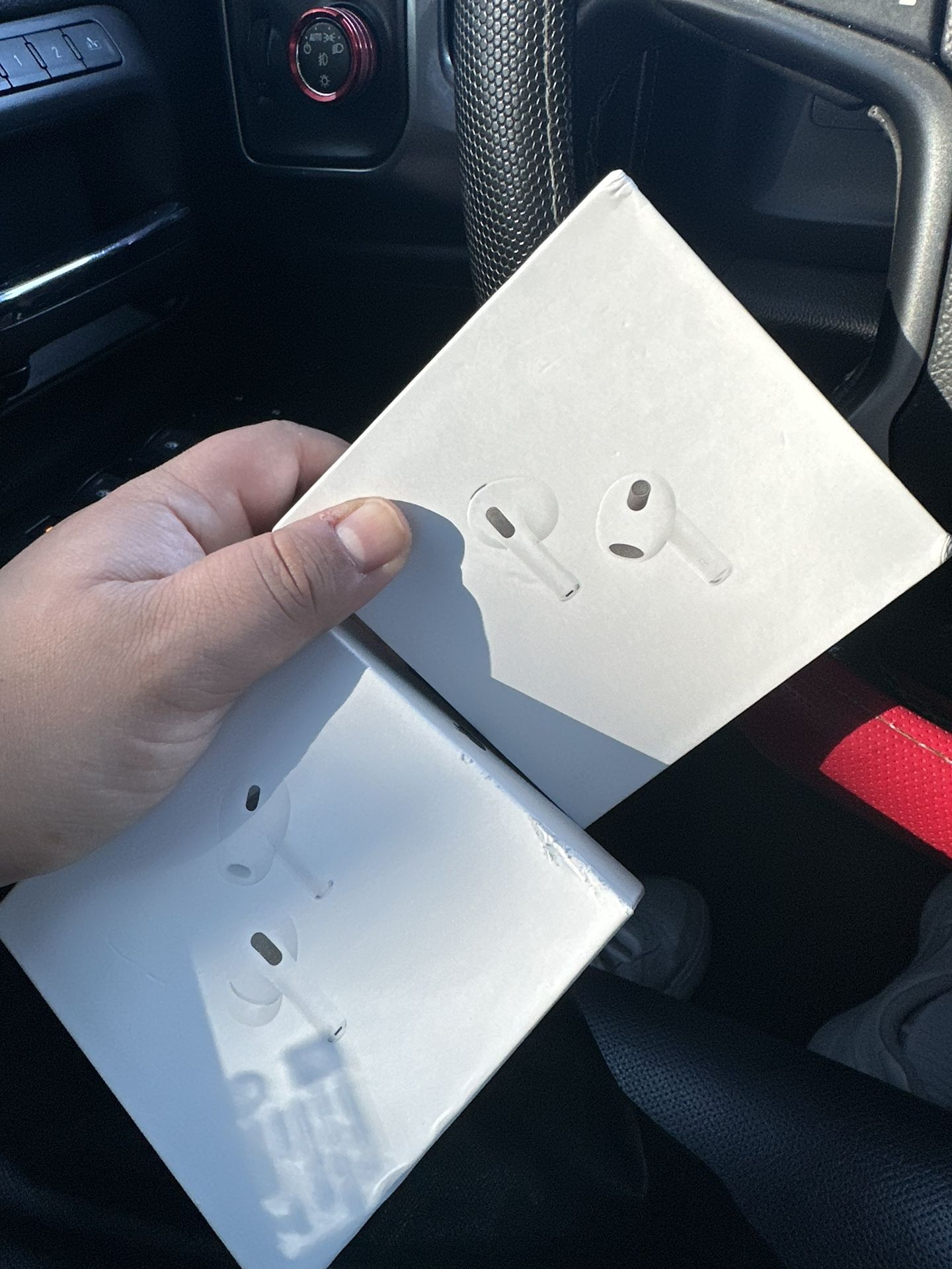 2nd gen & 3rd Gen AirPods
