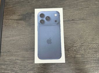 iPhone 17 Pro Max 256gb (Unlocked) Deep Blue Edition Blue