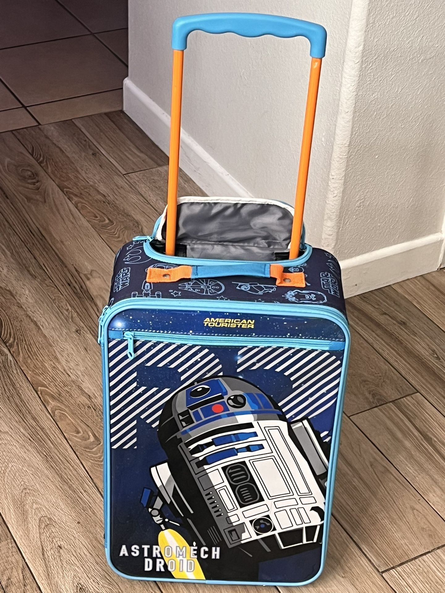 American tourister R2D2 Starwars roller kids luggage 