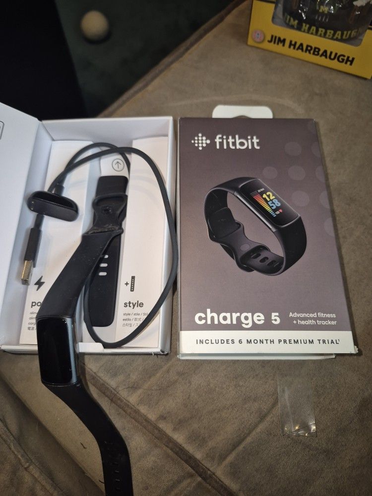 Fitbit Charge 5