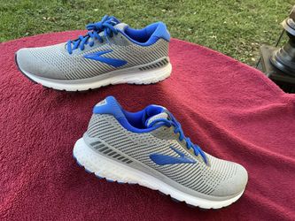Brooks Adrenaline GTS 20 Men’s running shoe Size 10in grey and blue. 